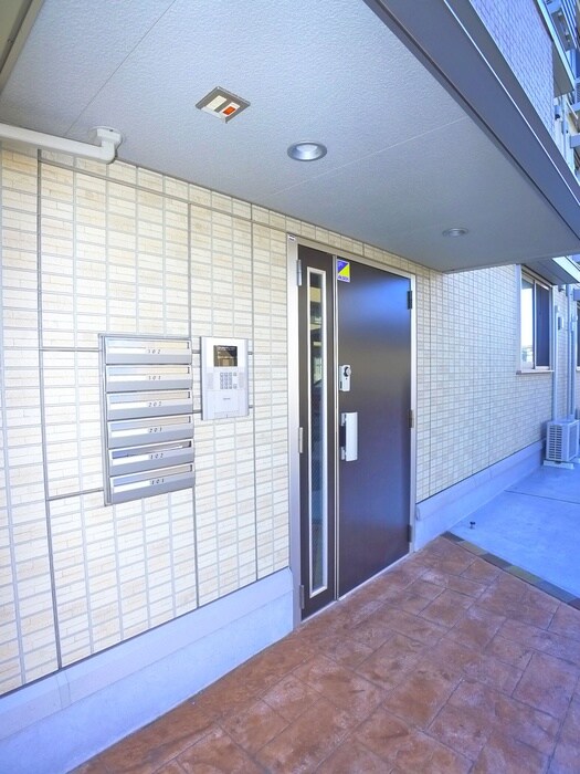 サンプットコートの物件外観写真