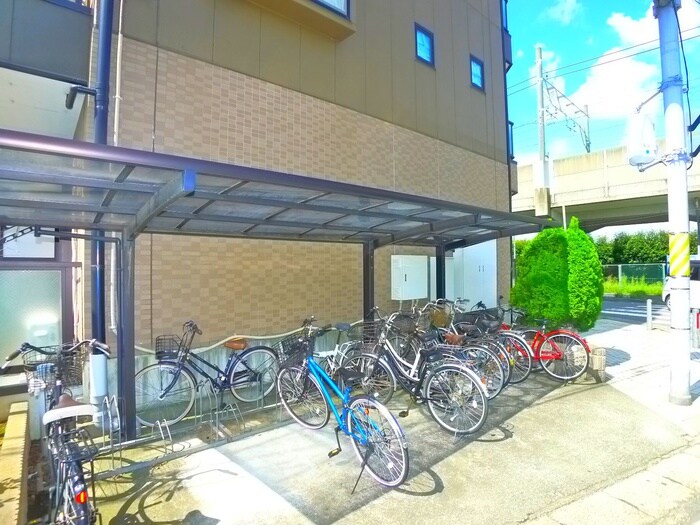 フラワー５号館の物件外観写真