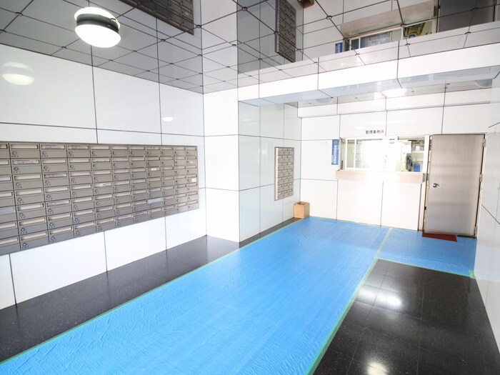 ル・グラン元町（８０２）の物件外観写真