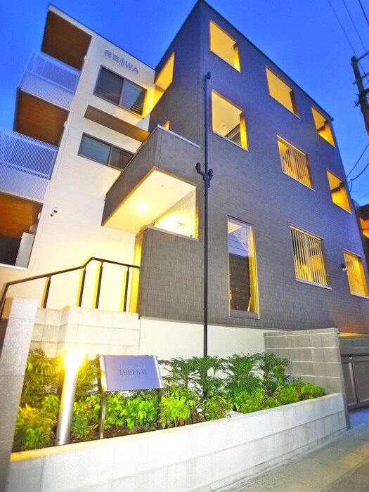 TREESⅡの物件外観写真