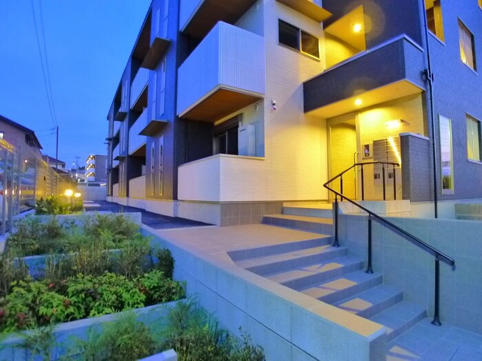 TREESⅡの物件外観写真