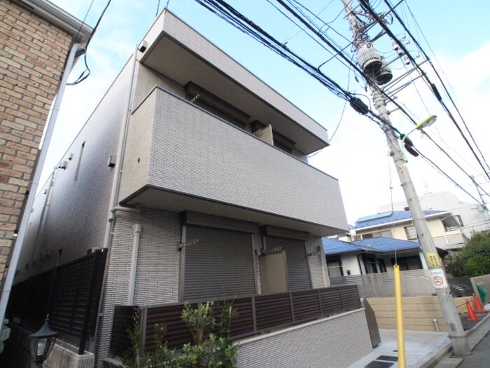 ボンジュール上北沢の物件外観写真