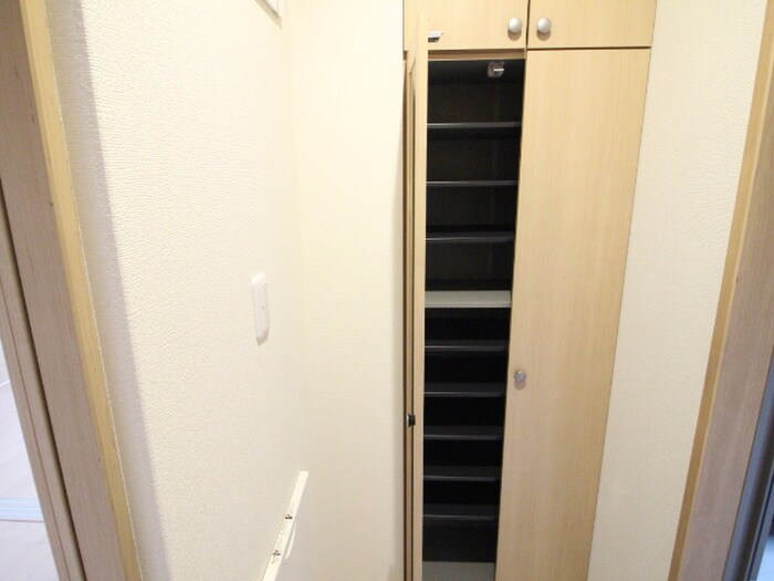 ボンジュール上北沢の物件内観写真