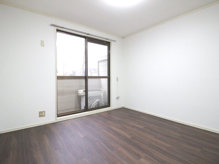 タウンハウスツクモの物件内観写真