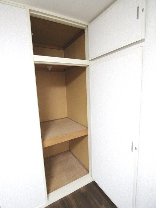 タウンハウスツクモの物件内観写真