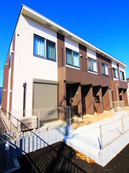 アルビコッカの物件外観写真