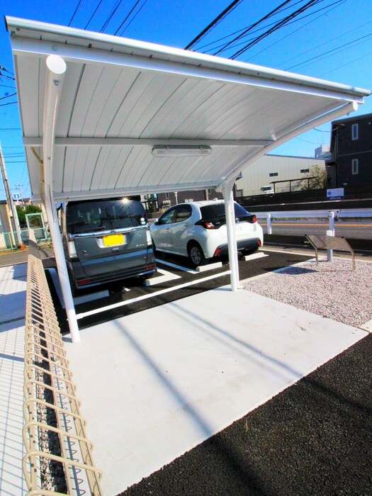 アルビコッカの物件外観写真