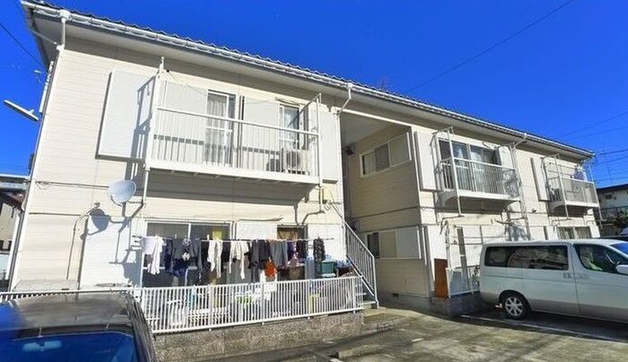 アドミナル３号棟の物件外観写真