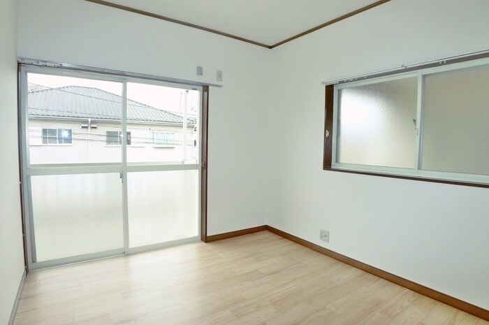 アドミナル３号棟の物件内観写真