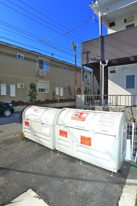 アドミナル３号棟の物件外観写真