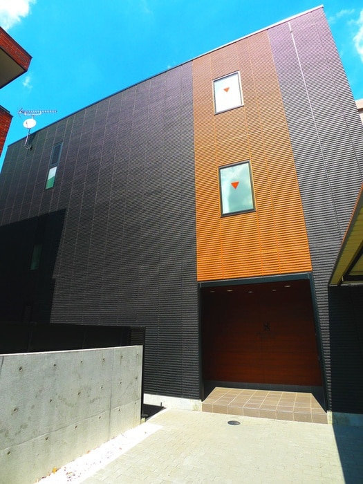 CROSS COURT Naka-Aokiの物件外観写真