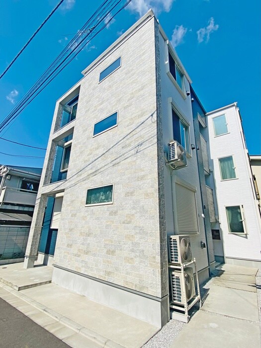 大山フラッツの物件外観写真