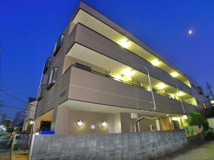 東豊マンションの物件外観写真