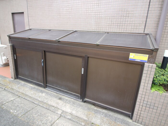 ジュネス南林間の物件外観写真