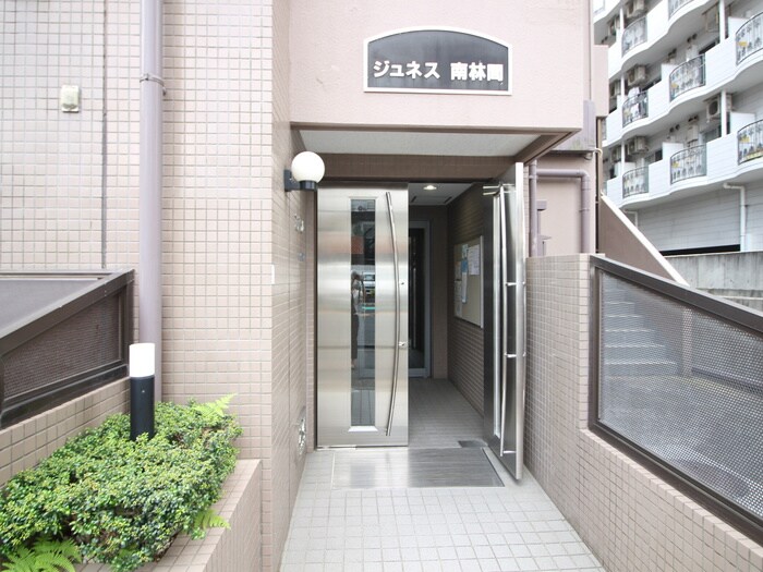 ジュネス南林間の物件外観写真