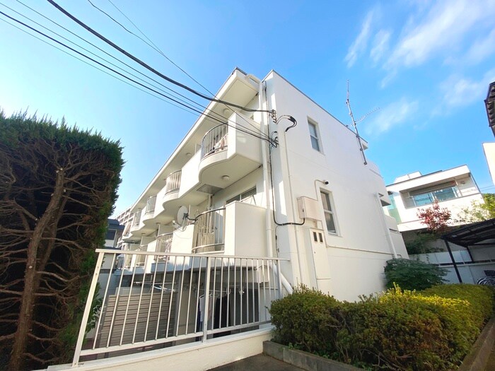 成城フォーラムの物件外観写真