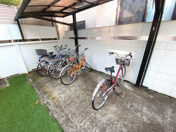 成城フォーラムの物件外観写真