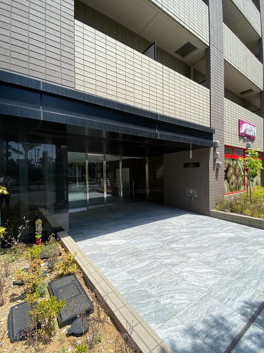 シェル中野弥生町の物件外観写真