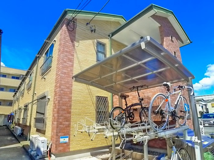 プラティ－クの物件外観写真