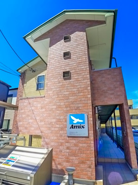 プラティ－クの物件外観写真