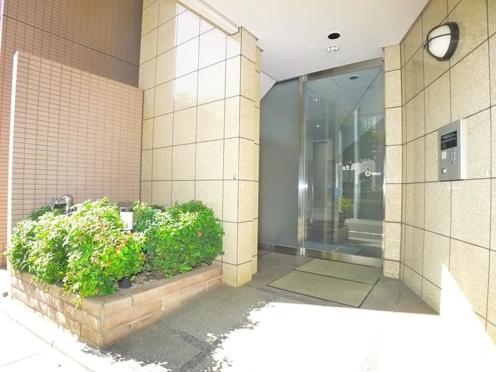 プロムナ－ド岩楯の物件外観写真