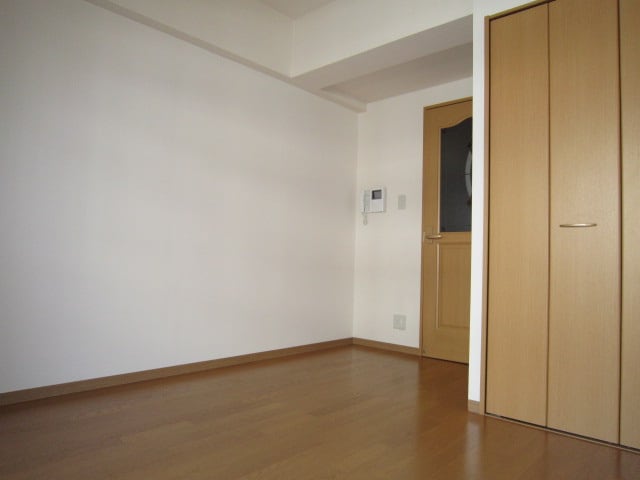 プロムナ－ド岩楯の物件内観写真