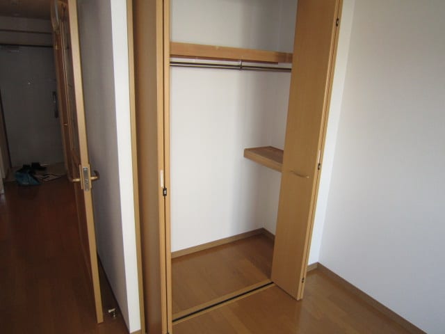 プロムナ－ド岩楯の物件内観写真