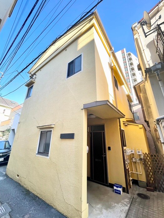 セピアハウスの物件外観写真