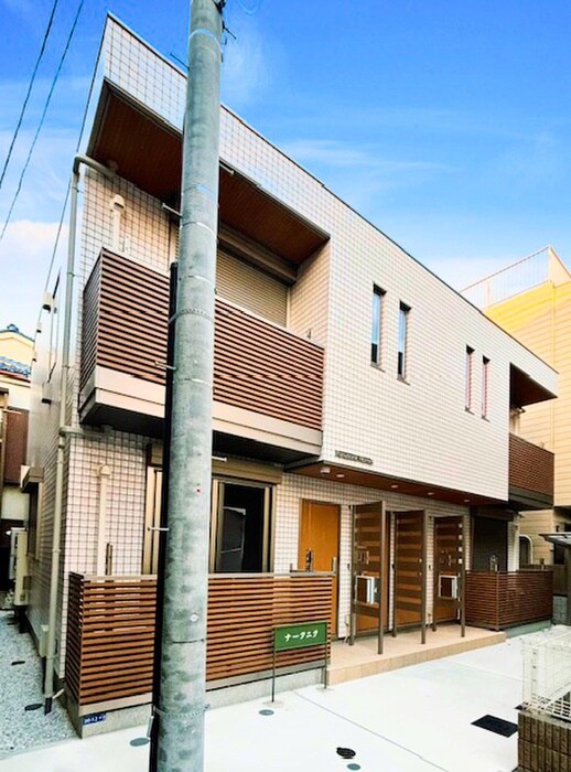 ナークニクの物件外観写真