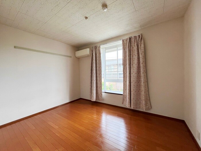 ｻﾝﾊｲﾂ二宮の物件内観写真