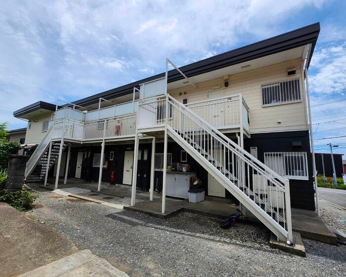 秋谷グリ－ンヴィラＢの物件外観写真