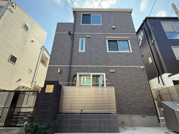ヴィラ・シンビオーズ三軒茶屋の物件外観写真