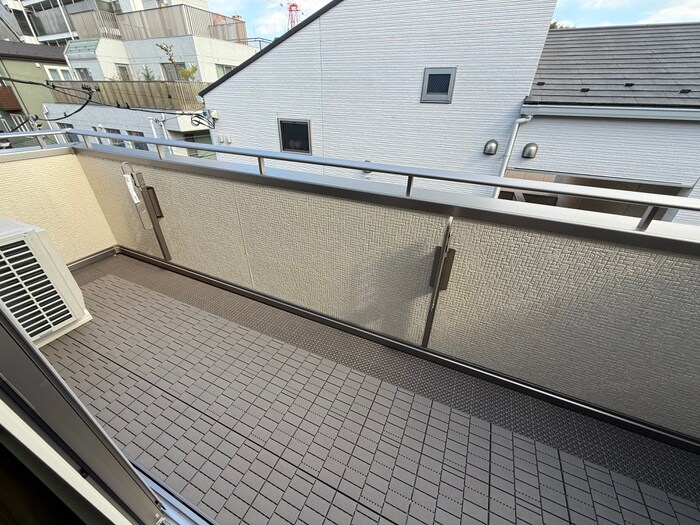 ヴィラ・シンビオーズ三軒茶屋の物件内観写真