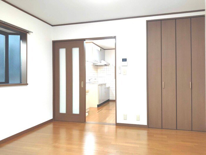 サンテラス弐番館の物件内観写真