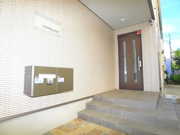 グランマイズミの物件外観写真