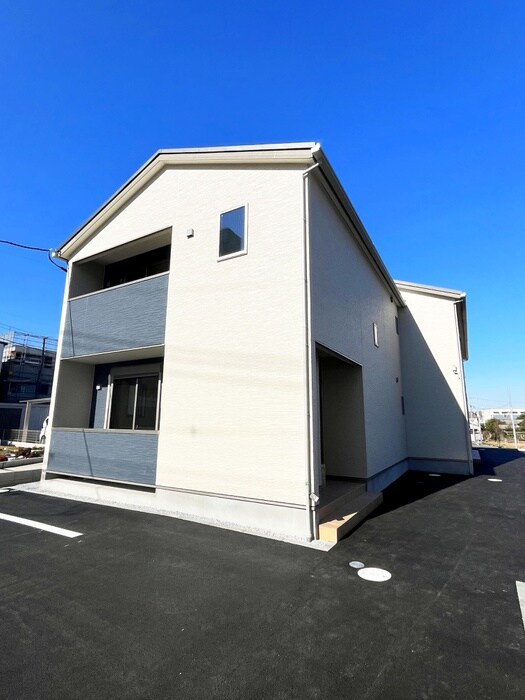 ジャルディニエの物件外観写真