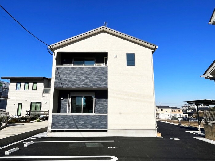 ジャルディニエの物件外観写真