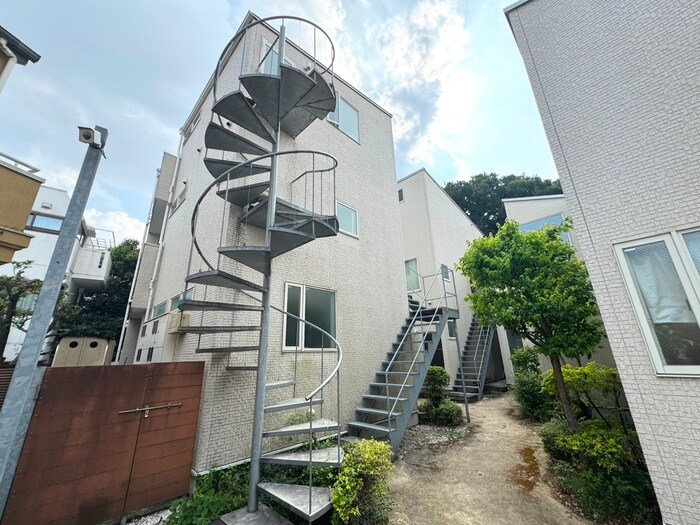 Ｒｏｃｈｅｒの物件外観写真