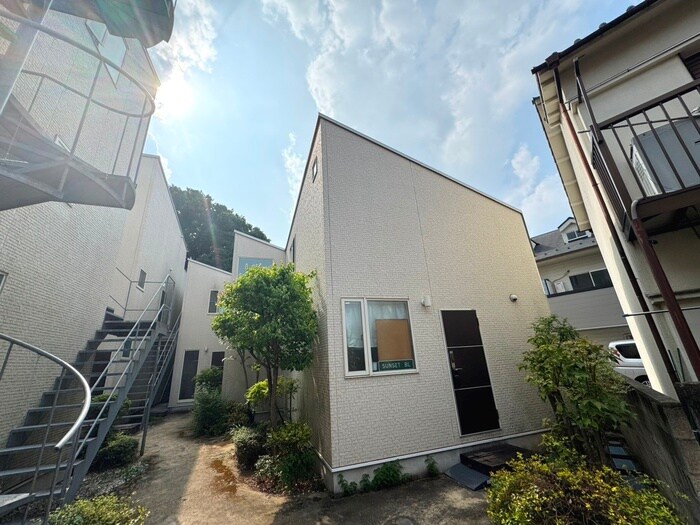 Ｒｏｃｈｅｒの物件外観写真