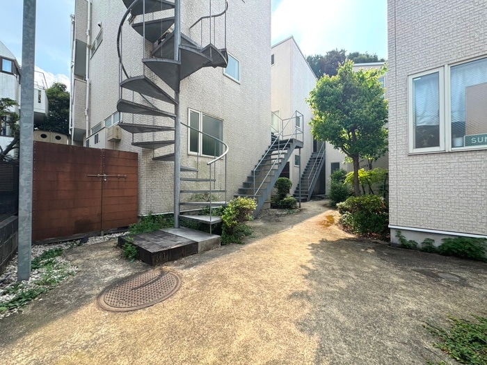 Ｒｏｃｈｅｒの物件外観写真