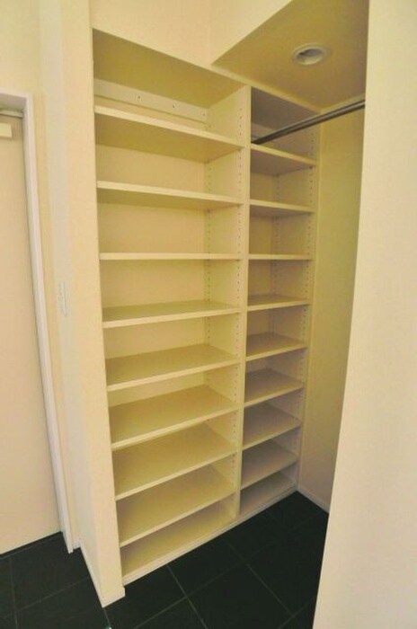 Ｒｏｃｈｅｒの物件内観写真