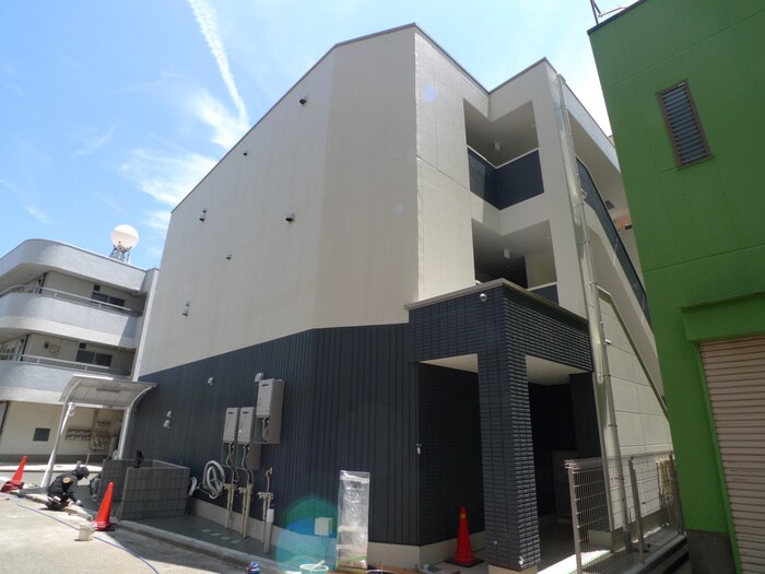 サウダージの物件外観写真