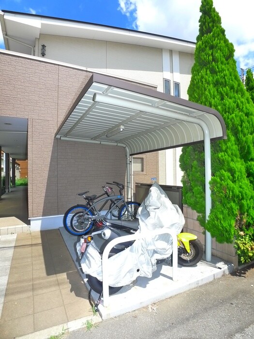 Ｙ　Ｓ　ＣＯＵＲＴの物件外観写真