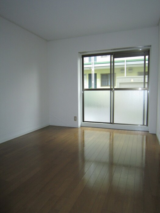 ハイツニュータマの物件内観写真