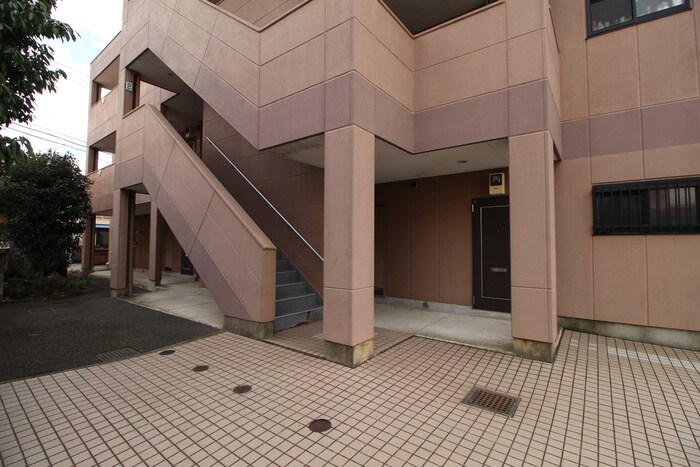 エンジョイライフの物件外観写真