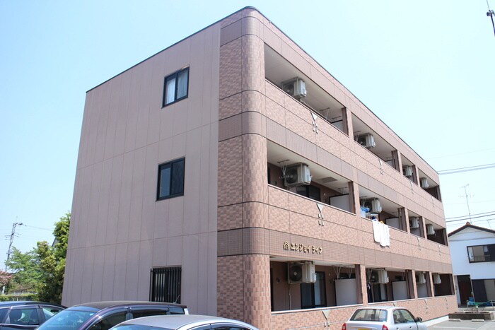 エンジョイライフの物件外観写真