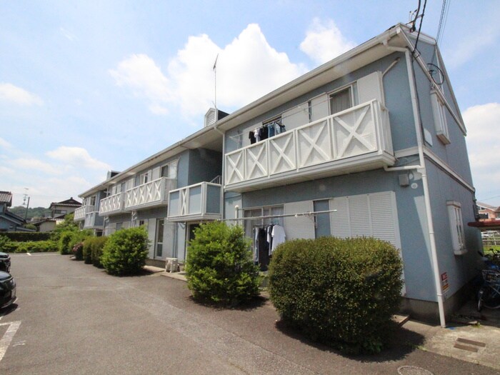 ライフコア萩Ａの物件外観写真