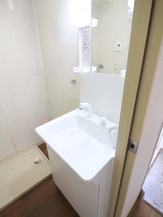 ライフコア萩Ａの物件内観写真