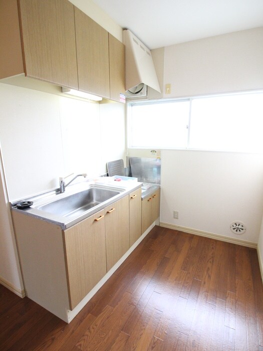 ライフコア萩Ａの物件内観写真