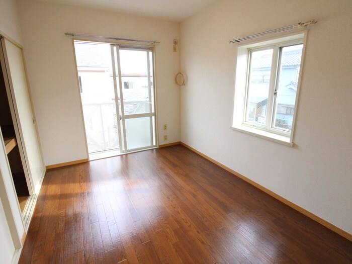 ライフコア萩Ａの物件内観写真